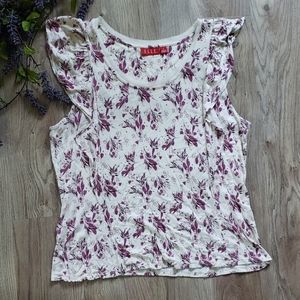 EUC🍩Elle Ruffle Top